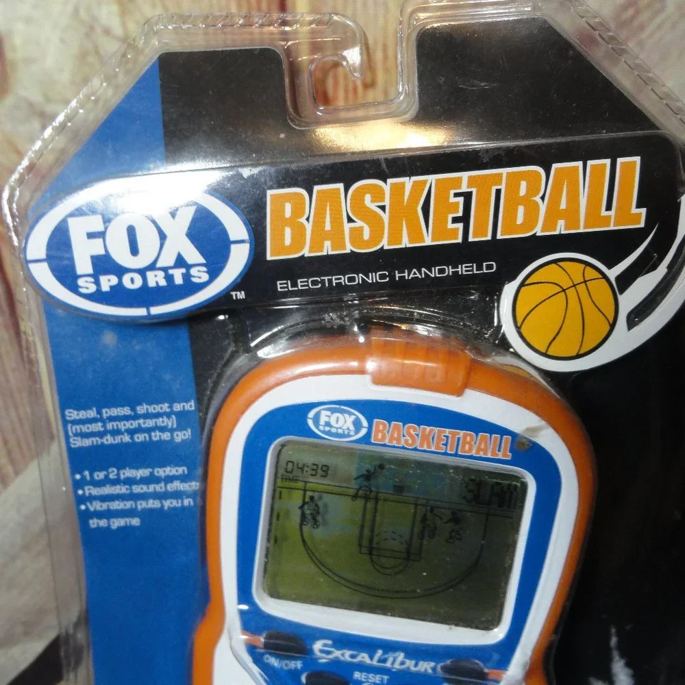 Fox sports Basketball Hand Held electronic Game~NEW~Vibrationsz~sound~